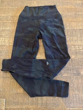 Alo Black and dark green Camo High-Waist Leggings